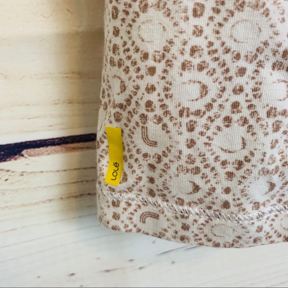 Sold Lole cream patterned work out camisole tank - Picture 7 of 8